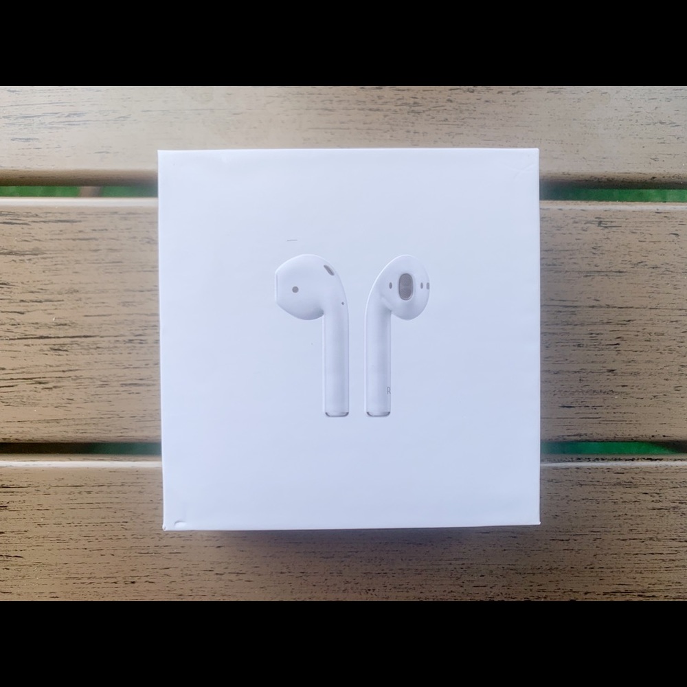Apple AirPods 2nd generation